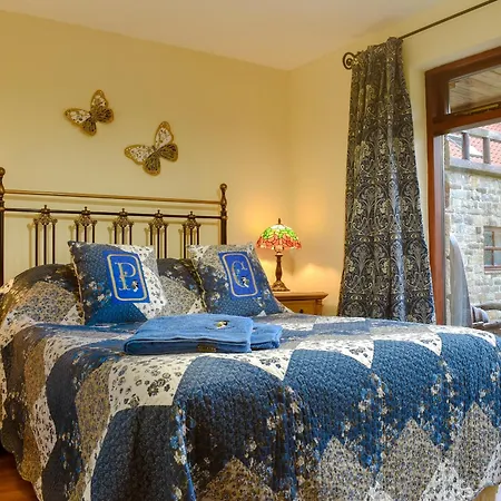 Holiday home Peewit *